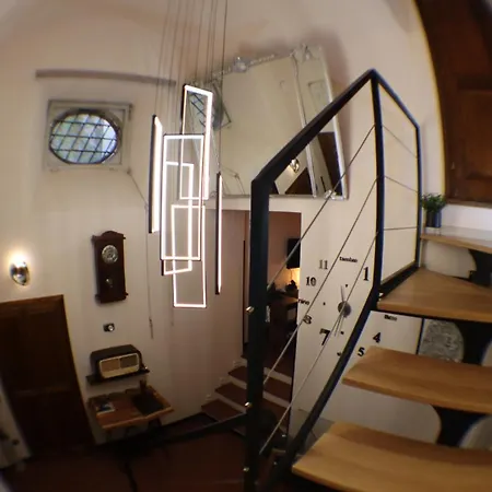 Rosari Spada Sec Xvi Apartmán